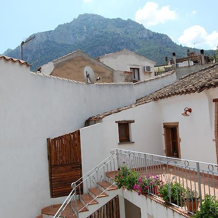 Rifugio Di Galte Bed & Breakfast Galtelli Exterior photo